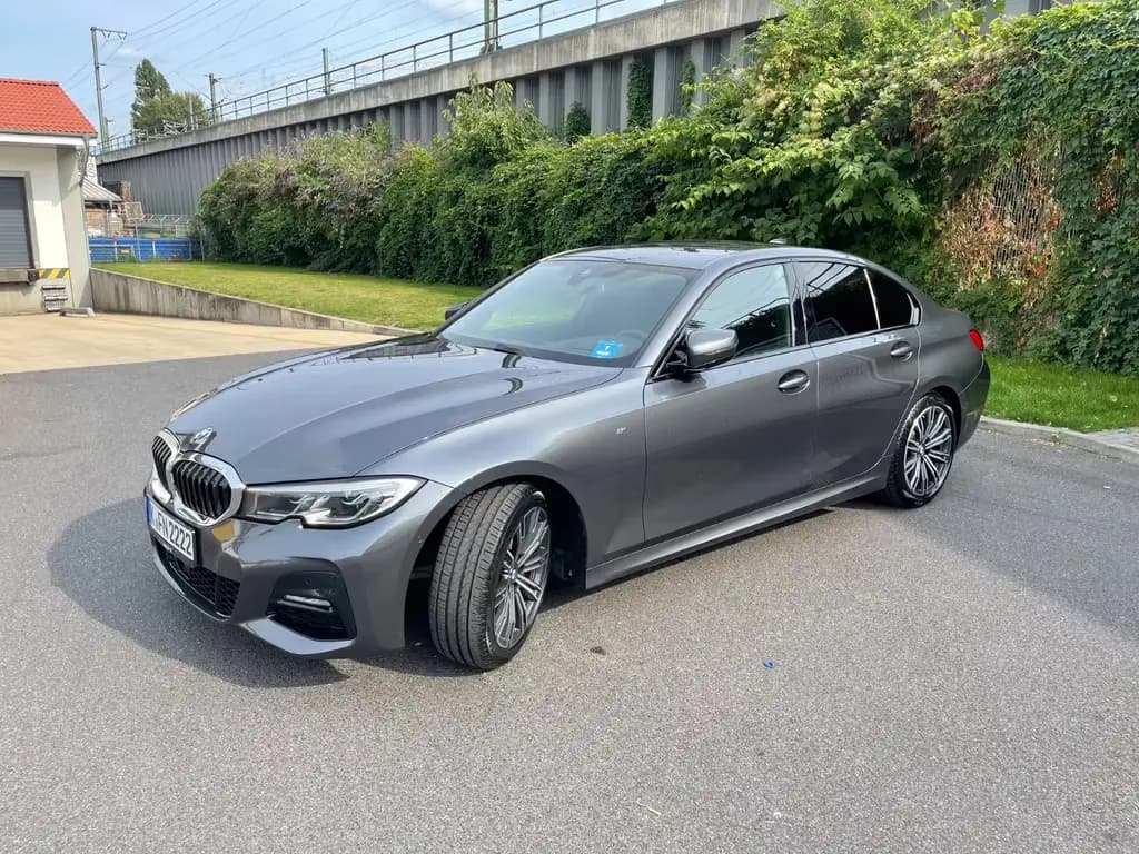 Main__Slider__Photo:BMW 320 d M Sport Automatik Head-Up Service inkl. 05/2020-0