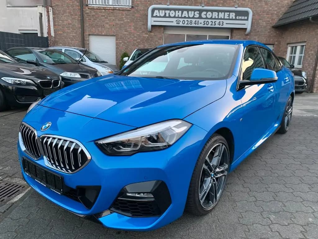 Main__Slider__Photo:BMW 2 Series 218 Gran Coupé M Sport M Aerodynamik M Lenkrad 10/2021-0