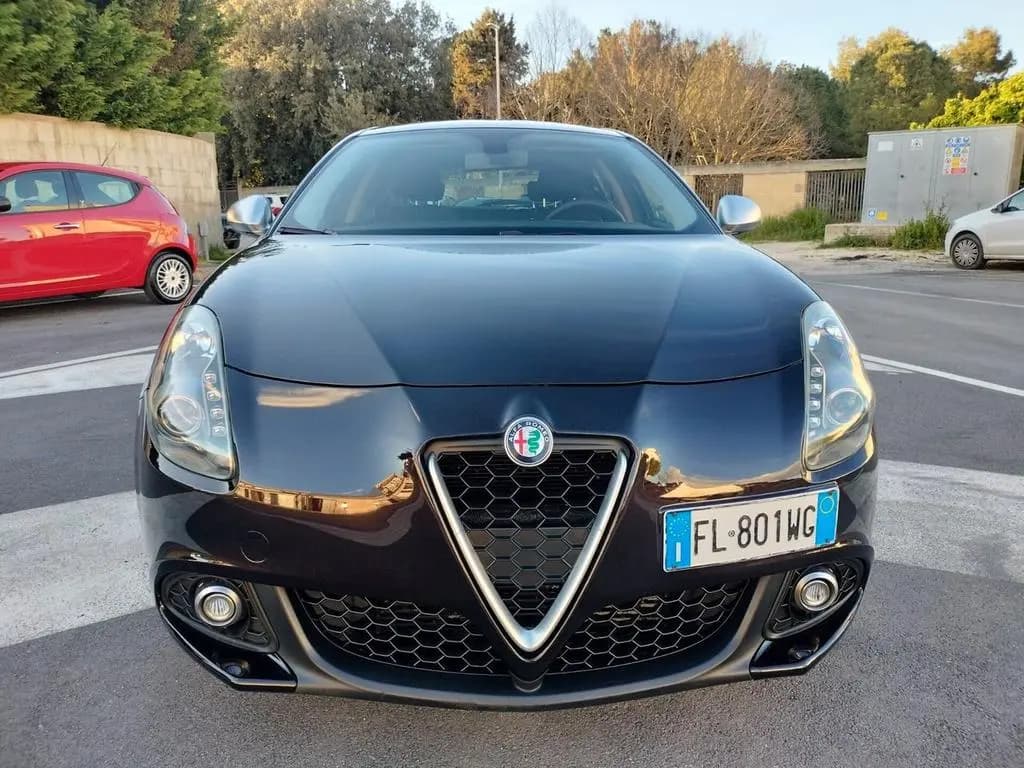 Main__Slider__Photo:Alfa Romeo Giulietta 1.6 JTDm 120 CV Super 11/2017-0