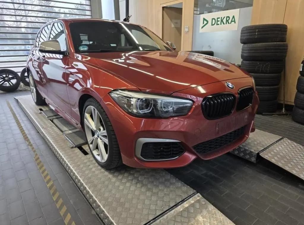 Main__Slider__Photo:BMW M140 i xDrive Special Edition *PARK*LED*ACC*SHZ* 10/2017-0