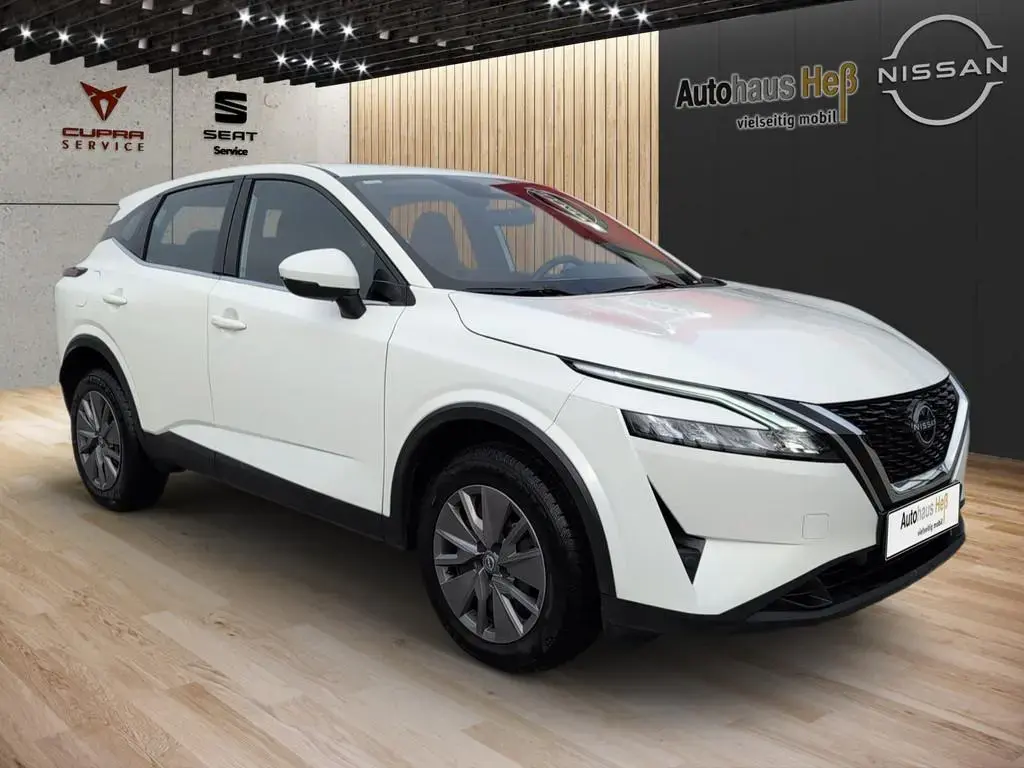 Main__Slider__Photo:Nissan Qashqai 1.3 Visia LED SCHEINWERFER PDC KLIMA BT 02/2024-1