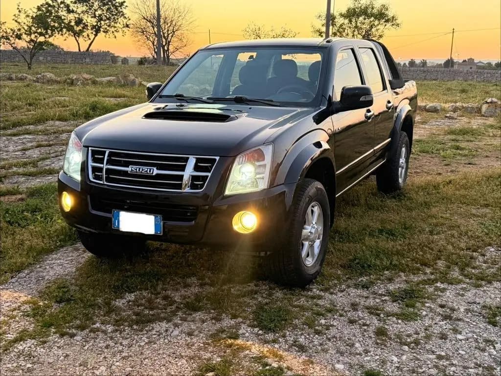 Main__Slider__Photo:Isuzu D-Max 3.0 TD Double Cab 4WD LS Aut. 10/2007-0