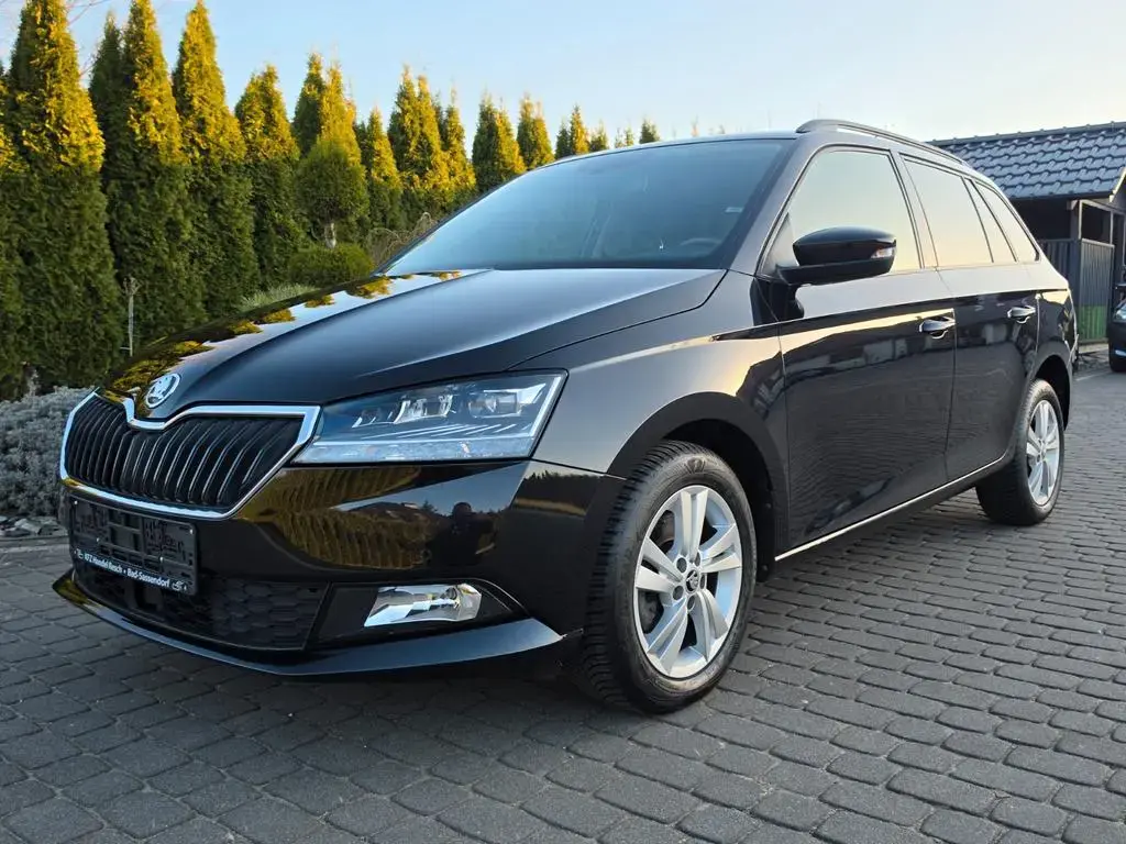 Main__Slider__Photo:Skoda Fabia Combi Soleil 07/2019-1