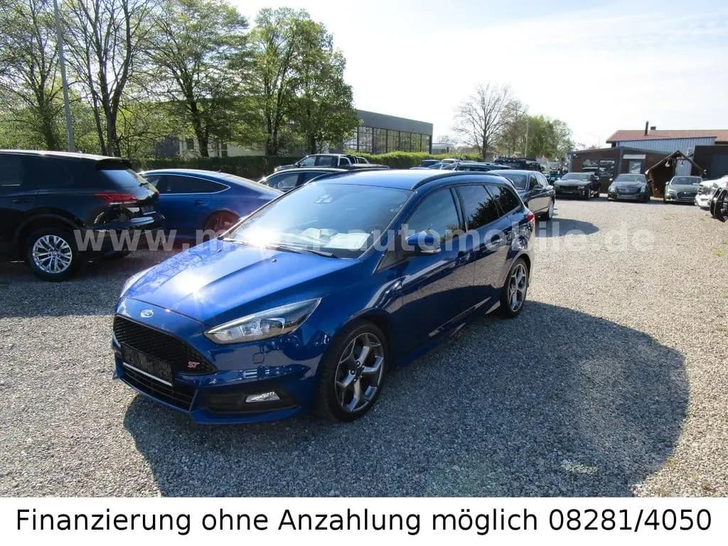 Main__Slider__Photo:Ford Focus Turnier ST*Recaro*Navi*Xenon*BT*PDC* 08/2018-0