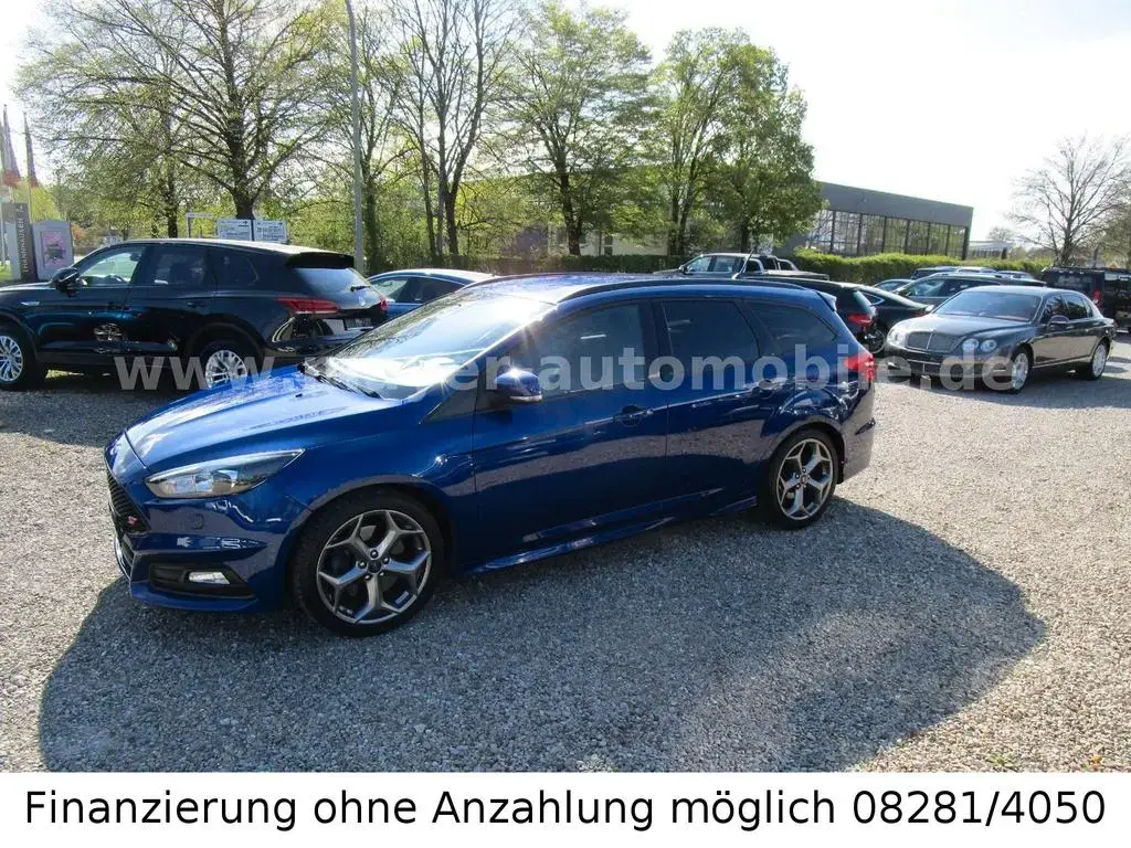 Main__Slider__Photo:Ford Focus Turnier ST*Recaro*Navi*Xenon*BT*PDC* 08/2018-1