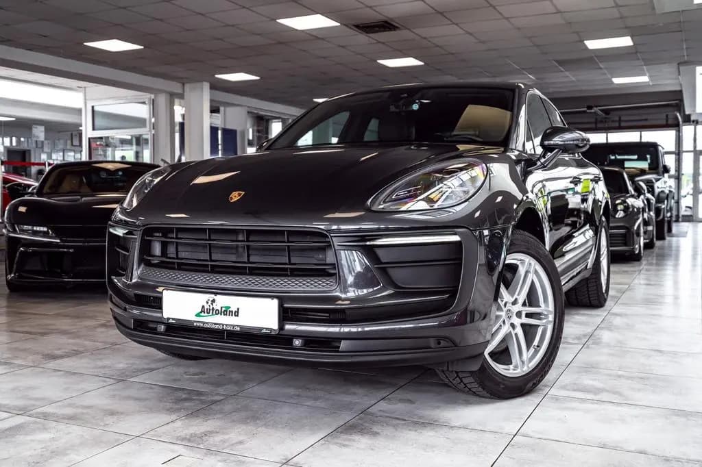 Main__Slider__Photo:Porsche Macan III PDK *LED*R-Cam*SHZ*1.Hand*Porsche Hist 02/2023-0