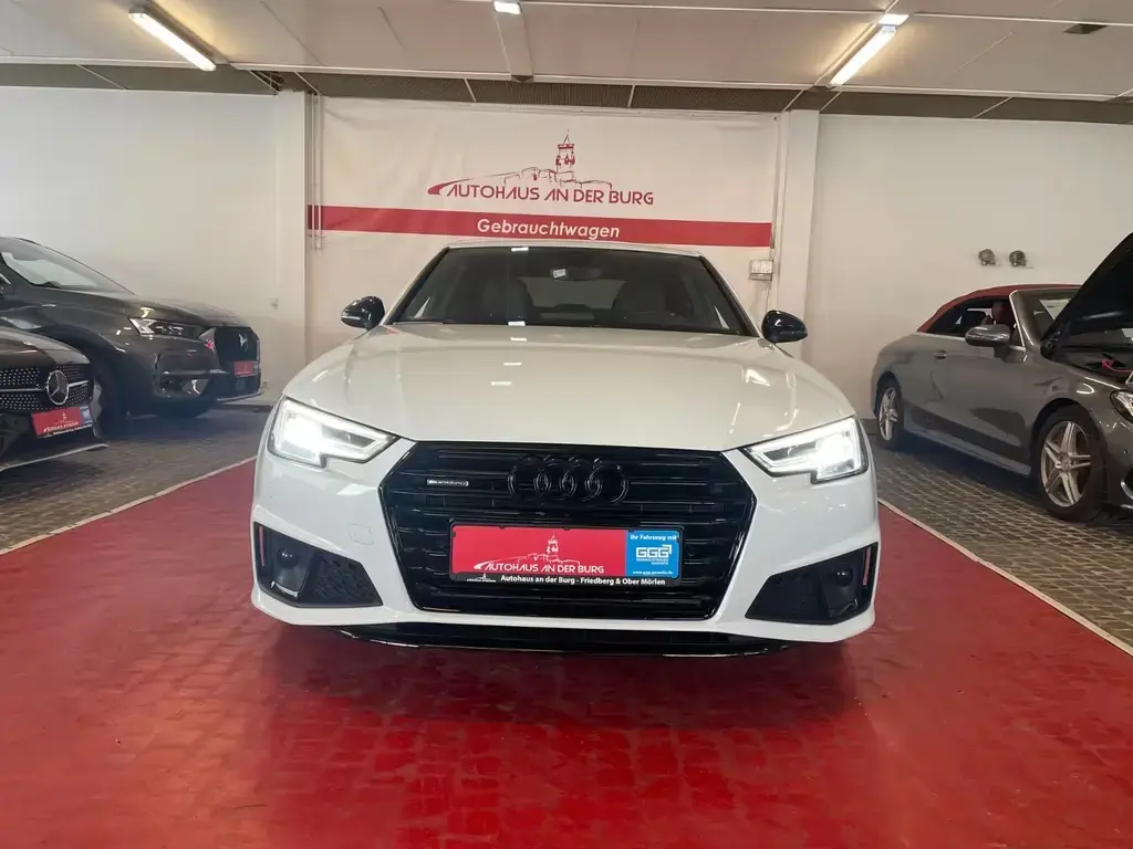 Main__Slider__Photo:Audi A4 45 TFSI S tronic quattro S line 03/2020-1