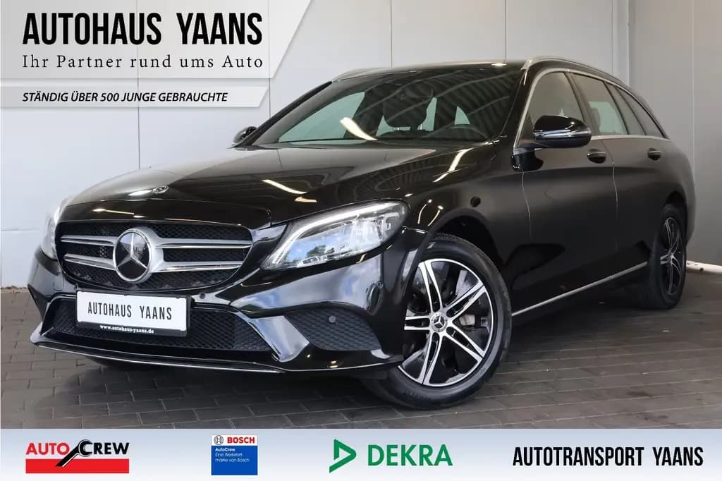 Main__Slider__Photo:Mercedes-Benz C-Class 300d 4M Avantgarde DISTR.+MULTIBEAM+KEY+AHK 09/2019-0