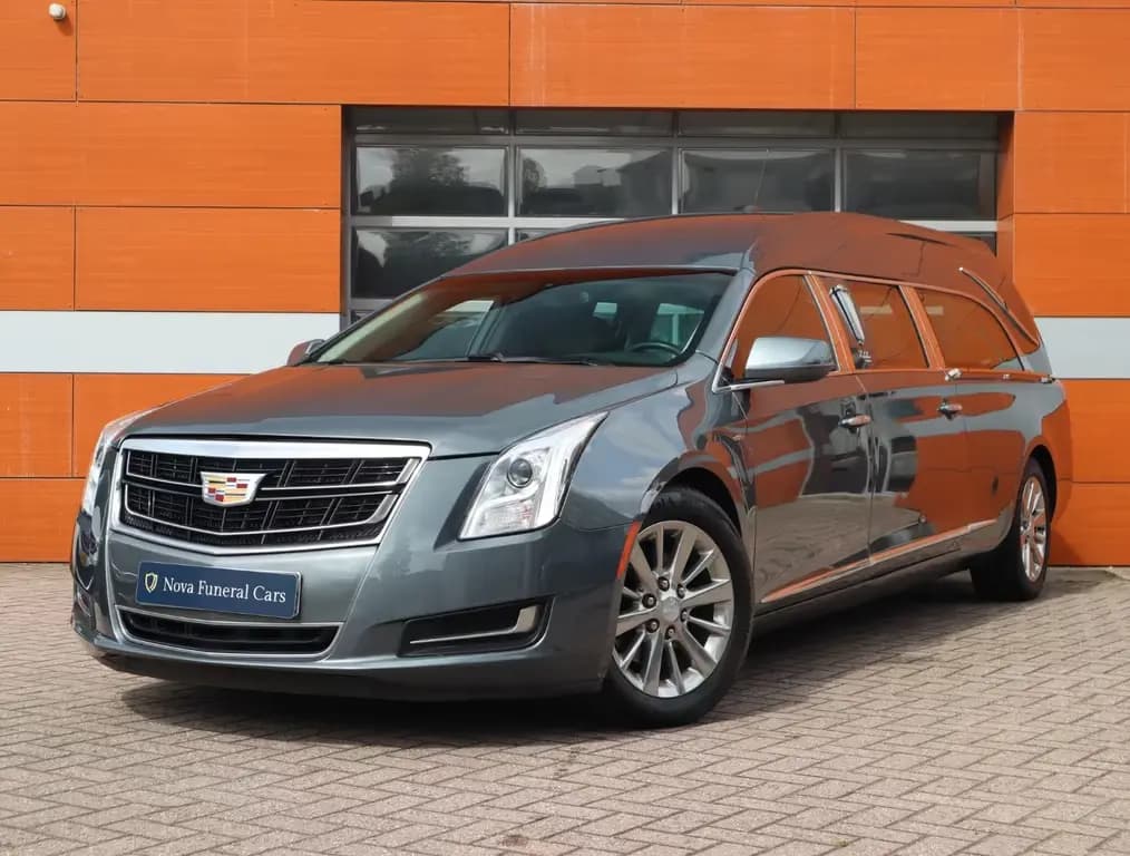 Main__Slider__Photo:Cadillac Other XTS €69500 netto Leichenwagen Bestattungswagen 01/2018-0