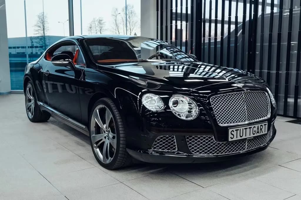 Main__Slider__Photo:Bentley Continental GT 6.0 W12 4WD Automatik 01/2012-0