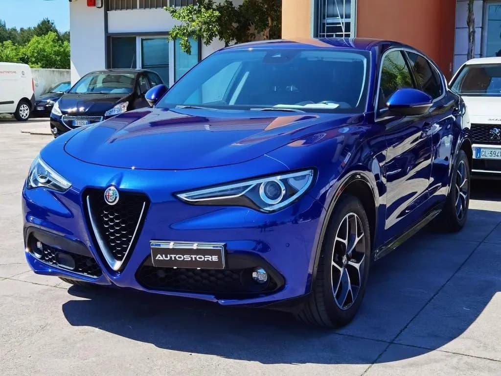 Main__Slider__Photo:Alfa Romeo Stelvio 2.2 Td 190 CV AT8 Q4 Ti 09/2020-0