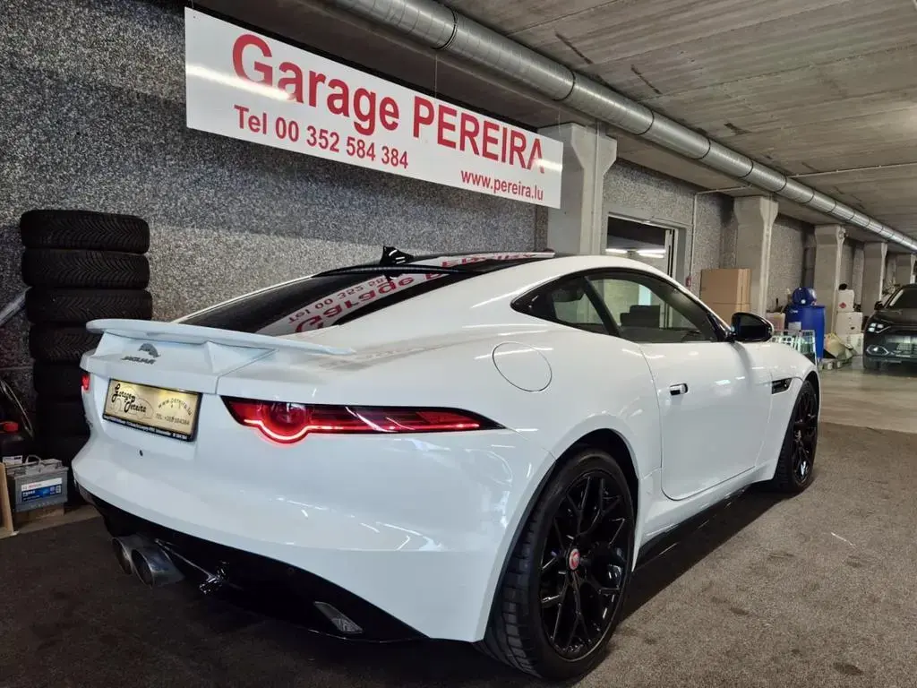 Main__Slider__Photo:Jaguar F-Type 3.0 V6 P-340 COUPE R-DYNAMIC MERIDIAN PAN 03/2019-1