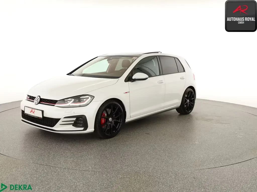 Main__Slider__Photo:Volkswagen Golf VII GTI 2.0 TSI PANO KEYLESSGO,ACC,KAMERA 08/2019-0