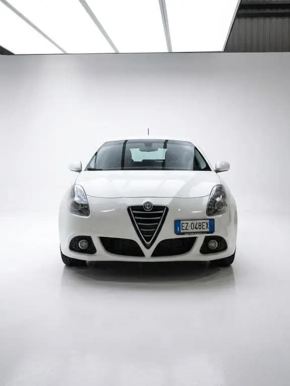 Main__Slider__Photo:Alfa Romeo Giulietta 1.6 JTDm-2 105 CV Progressi 03/2015-0