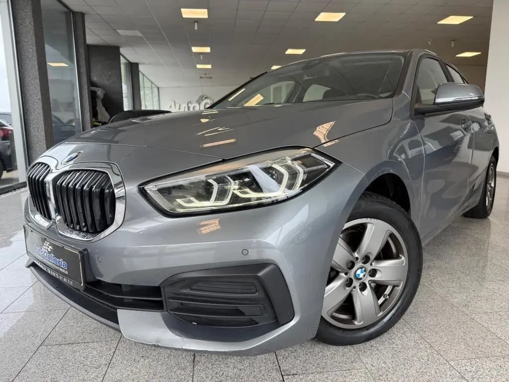 Main__Slider__Photo:BMW 1 Series 118 d Advantage Automatik Navi LED Klimaauto. 04/2023-0