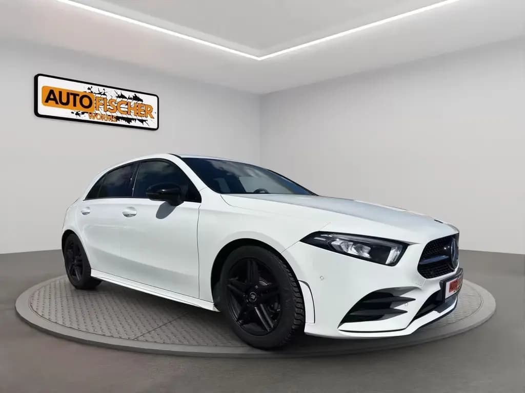 Main__Slider__Photo:Mercedes-Benz A 180 AMG-Line  Night-Paket  LED 05/2019-0
