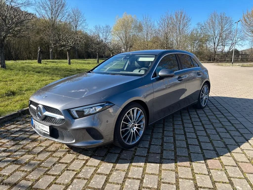 Main__Slider__Photo:Mercedes-Benz A-Class 200 - 04/2019-0