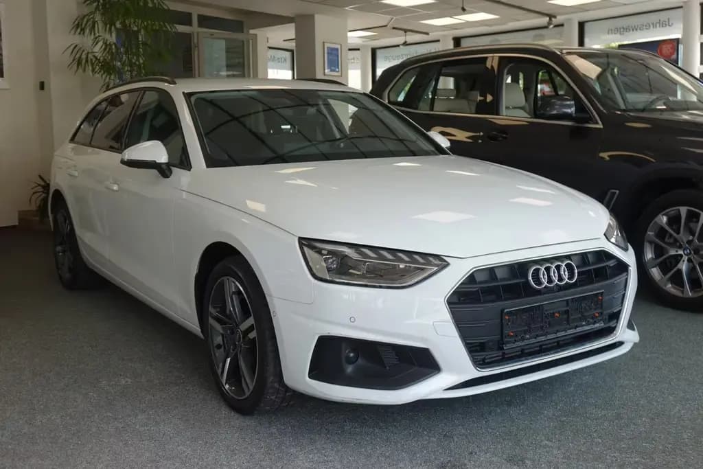 Main__Slider__Photo:Audi A4 Avant 40 TFSI +360+HUD+Sportsitze+DSP+18'+ 09/2022-0