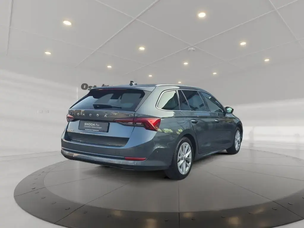 Main__Slider__Photo:Skoda Octavia Combi First Edition 110kw TSI AHK*NAVI* 06/2020-1