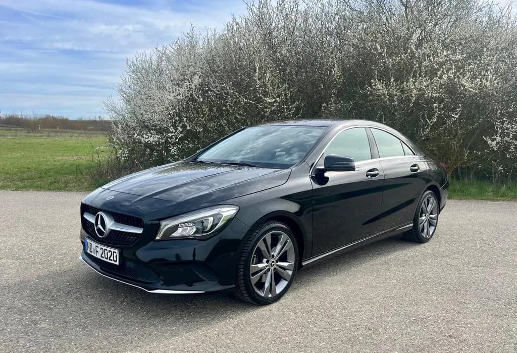 Main__Slider__Photo:Mercedes-Benz CLA-Class 180 - AMG - 04/2018-0