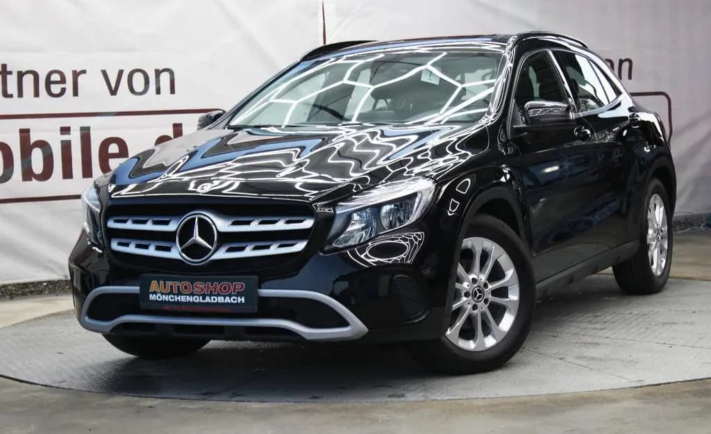 Main__Slider__Photo:Mercedes-Benz GLA-Class 180*Tüv&Inspektion Neu*Navi*62.Tkm*Leder* 11/2019-0