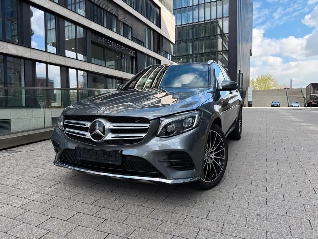 Main__Slider__Photo:Mercedes-Benz GLC-Class 300 AMG Pano Distronic LED Kamera Comand 20' 10/2018-0