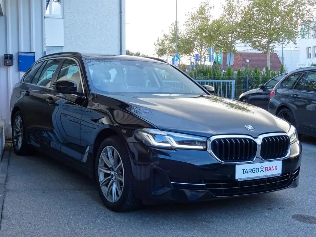Main__Slider__Photo:BMW 5 Series 520d Touring Aut 18" Navi Leder LCPro Ad LED HUD 09/2022-0