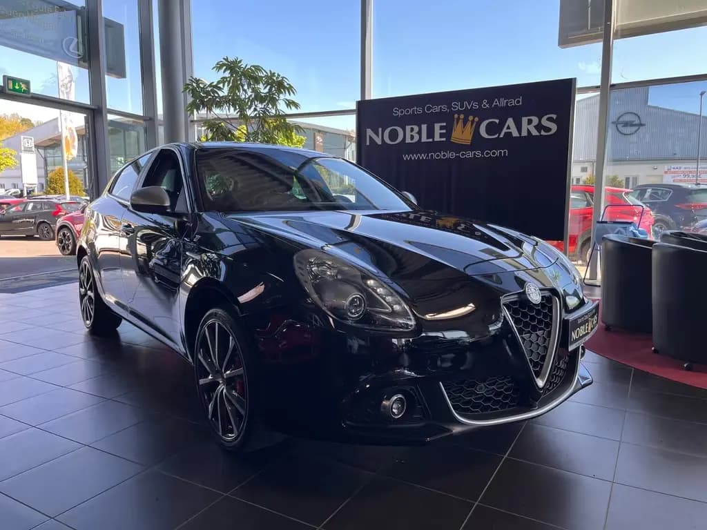 Main__Slider__Photo:Alfa Romeo Giulietta Lusso Ti BOSE XENON NAVI 12/2020-0