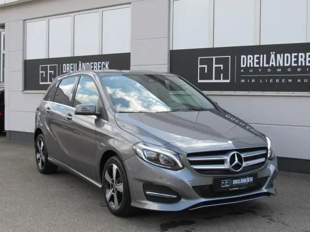 Main__Slider__Photo:Mercedes-Benz B-Class 200 Score 12/2016-0
