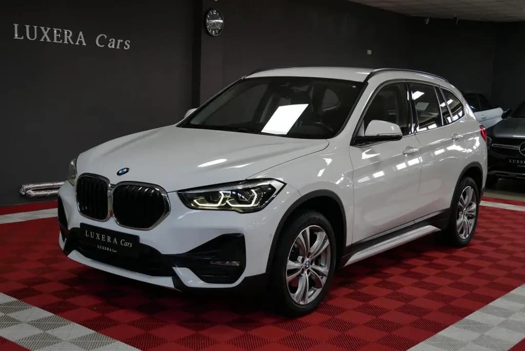 Main__Slider__Photo:BMW X1 sDrive 18d Sport Line LED HuD AHK CAM NAVI+ 09/2019-0