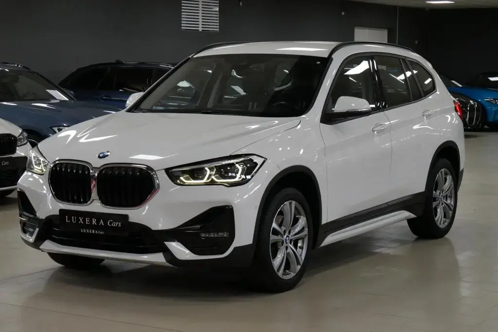 Main__Slider__Photo:BMW X1 sDrive 18d Sport Line LED HuD AHK CAM NAVI+ 09/2019-1