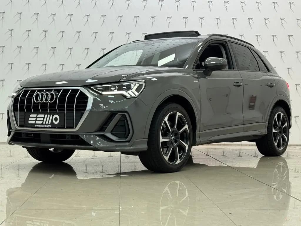 Main__Slider__Photo:Audi Q3 40 TFSI quattro S tronic S line 03/2019-0