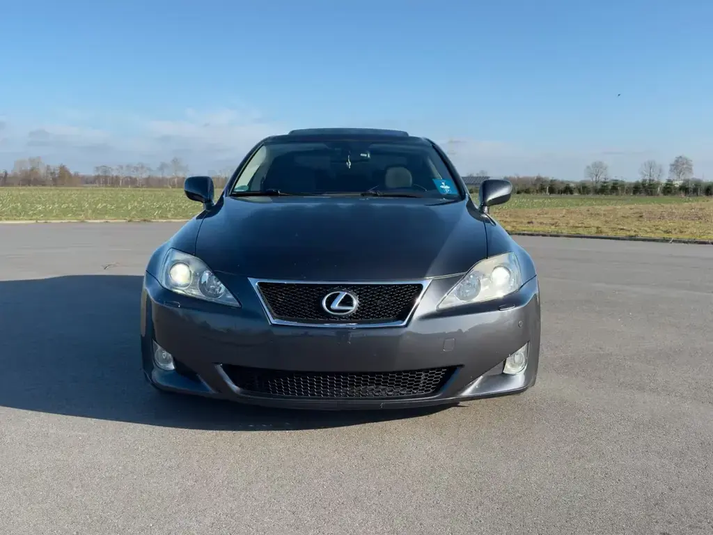 Main__Slider__Photo:Lexus Sport Line LEDER+MARK LEV+SCHIEBEDACH+MEM+TÜVNEU 02/2006-1
