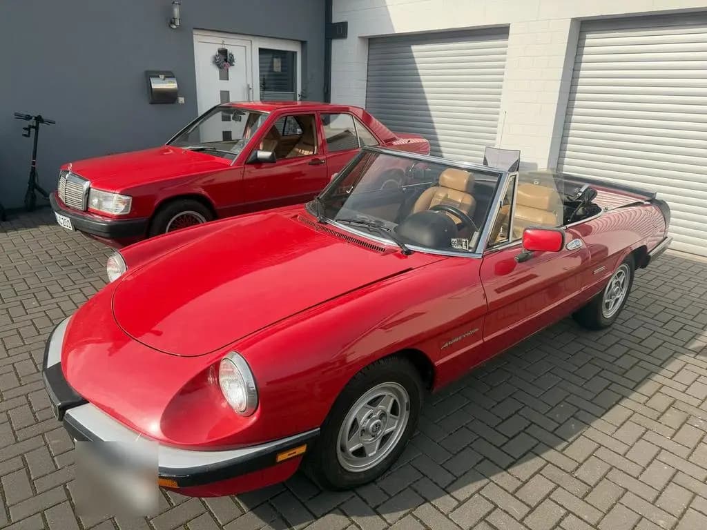 Main__Slider__Photo:Alfa Romeo Spider 115 Pininfarina Edition ... 02/1987-0