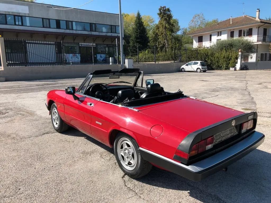 Main__Slider__Photo:Alfa Romeo Duetto ROMEO DUETTO SPIDER ASI 01/1988-0