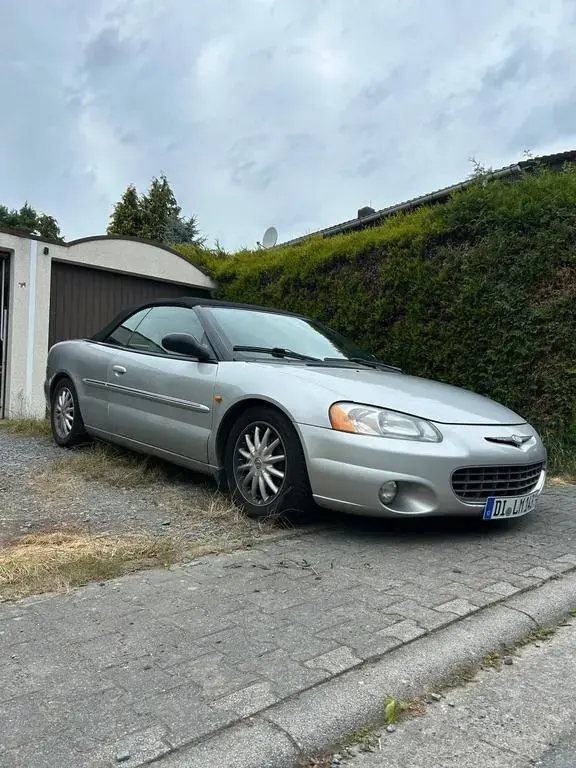 Main__Slider__Photo:Chrysler Sebring TÜV neu 02/2001-1