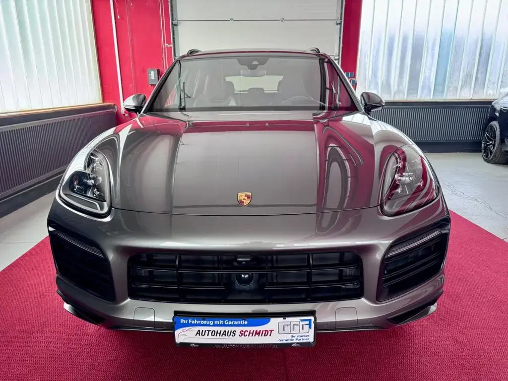 Main__Slider__Photo:Porsche Cayenne GTS SportAbgas Pano ACC 360°Luft HeadUp 04/2021-1