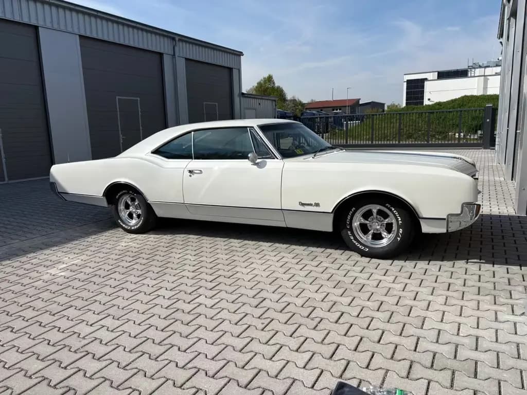 Main__Slider__Photo:Oldsmobile Other Dynamic 88 07/1966-0