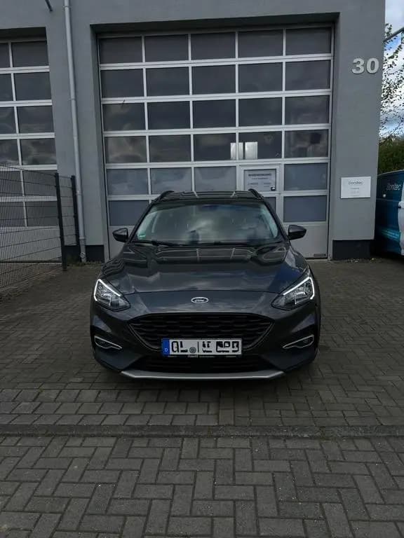 Main__Slider__Photo:Ford Focus 1,5 EcoBoost 110kW Active Turnier Auto... 04/2022-0
