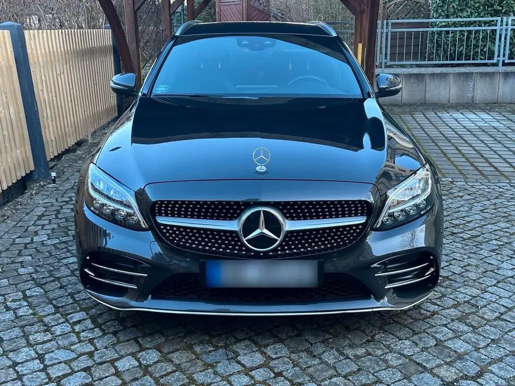 Main__Slider__Photo:Mercedes-Benz C-Class C180 T-Modell AMG 08/2020-0