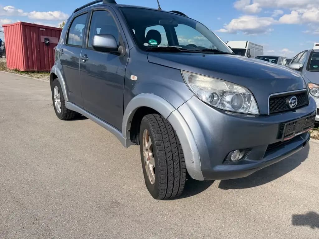 Main__Slider__Photo:Daihatsu Terios 1.5 Top 4WD-KLIMA  -1325699 KM-LEDER 04/2008-0
