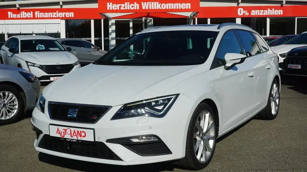 Main__Slider__Photo:Seat Leon ST 1.5 TSI FR LED Navi Beats Panorama ACC 01/2019-1