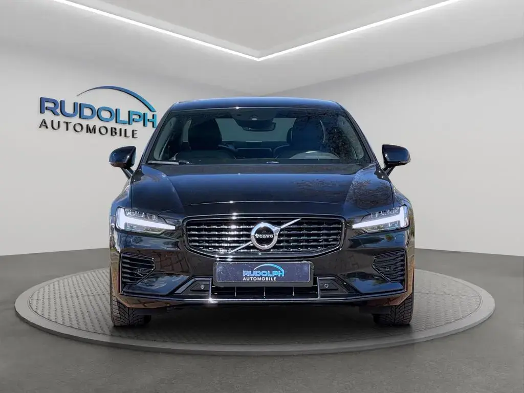 Main__Slider__Photo:Volvo S60 R T8 RECHARGE PLUG-IN AWD 4x4 PILOT GARANTIE 08/2021-1