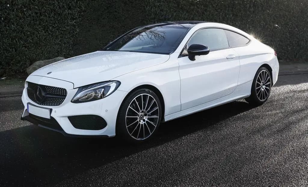 Main__Slider__Photo:Mercedes-Benz C-Class Benz C200 Coupe AMG Burmester Nig... 04/2017-0