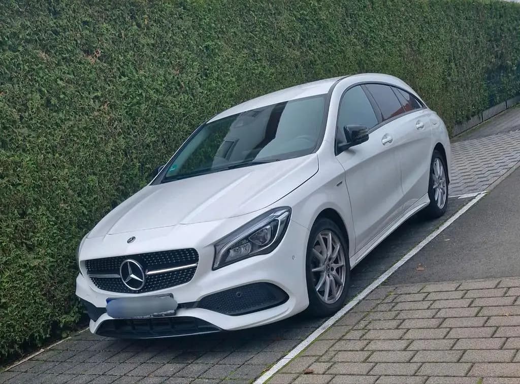 Main__Slider__Photo:Mercedes-Benz CLA-Class Benz CLA 200 AMG-Line Night-Paket... 01/2019-0