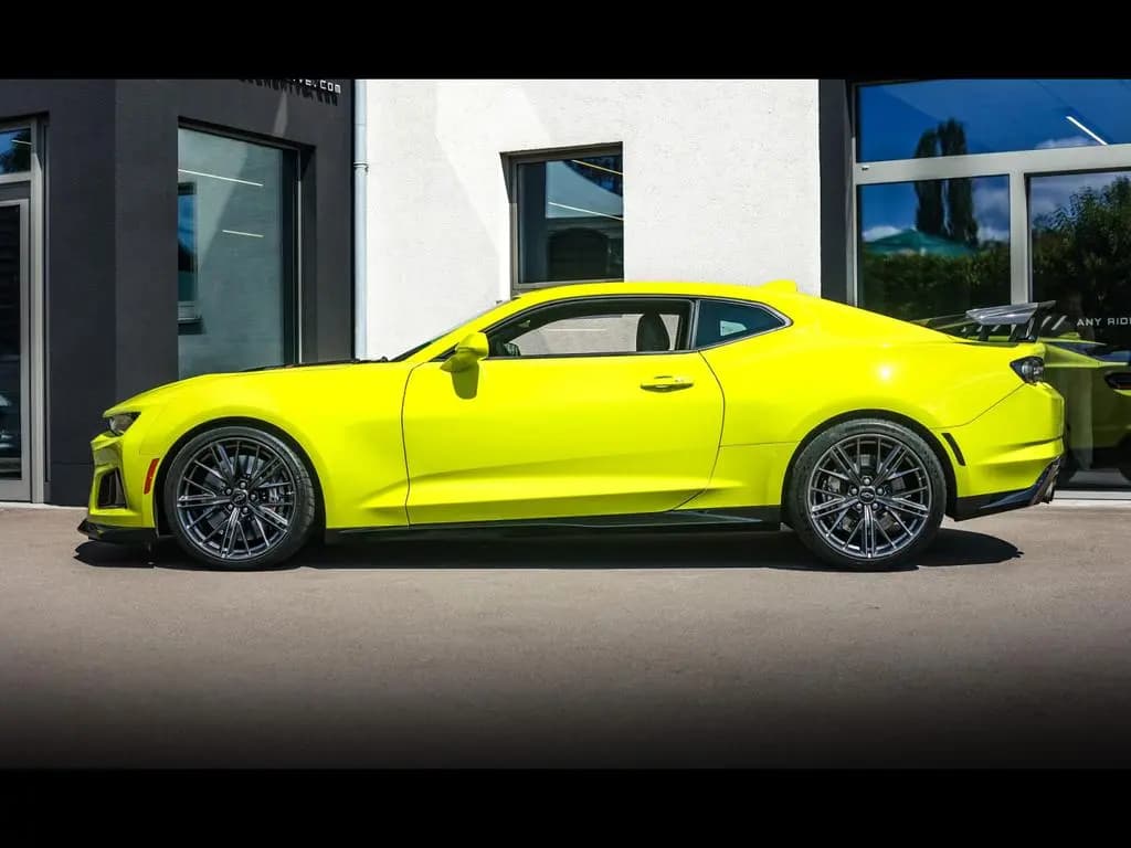 Main__Slider__Photo:Chevrolet Camaro ZL1 6.2 V8 RWD°BOSE°KAM°HUD°CARBON°RECARO 11/2020-0