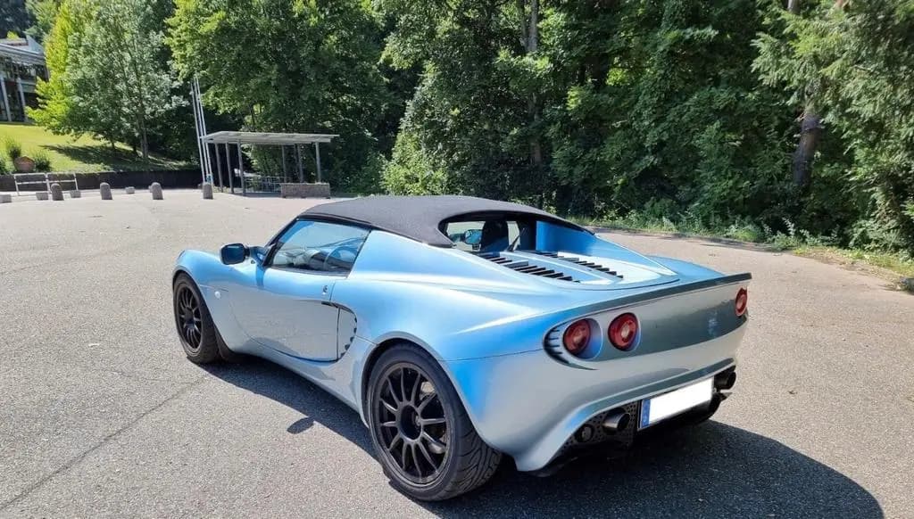 Main__Slider__Photo:Lotus Elise S2 original LHD, unfallfrei 09/2003-0