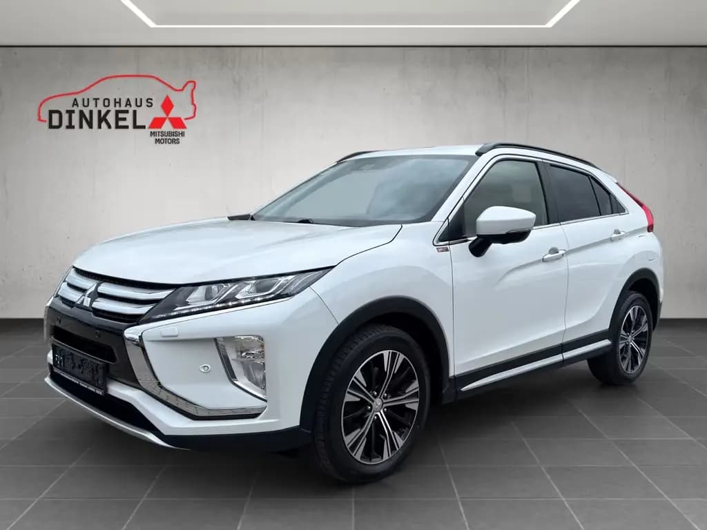 Main__Slider__Photo:Mitsubishi Eclipse Cross 10/2018-0