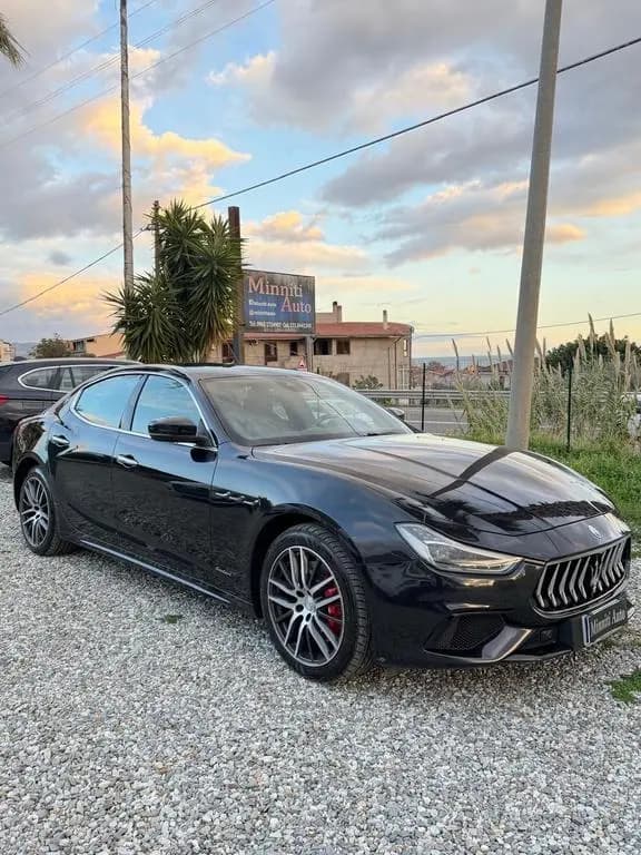 Main__Slider__Photo:Maserati Ghibli V6 Diesel 275 CV Gransport 04/2018-0