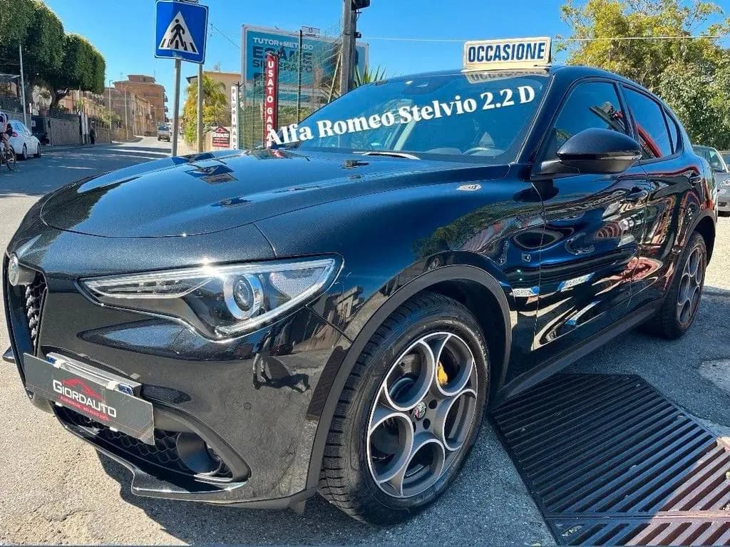 Main__Slider__Photo:Alfa Romeo Stelvio 2.2 Turbodiesel 190 CV AT8 Q4 12/2021-0